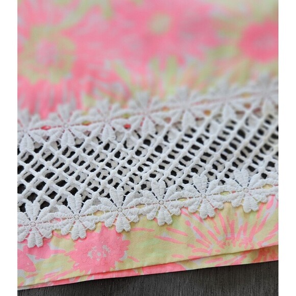 Lilly Pulitzer Corrie Mini Skirt Size 2 Lined Sunkissed Print Crochet Trim - Picture 6 of 12
